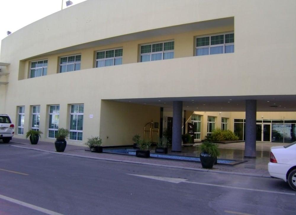 London Suites Hotel Dubaj Kültér fotó