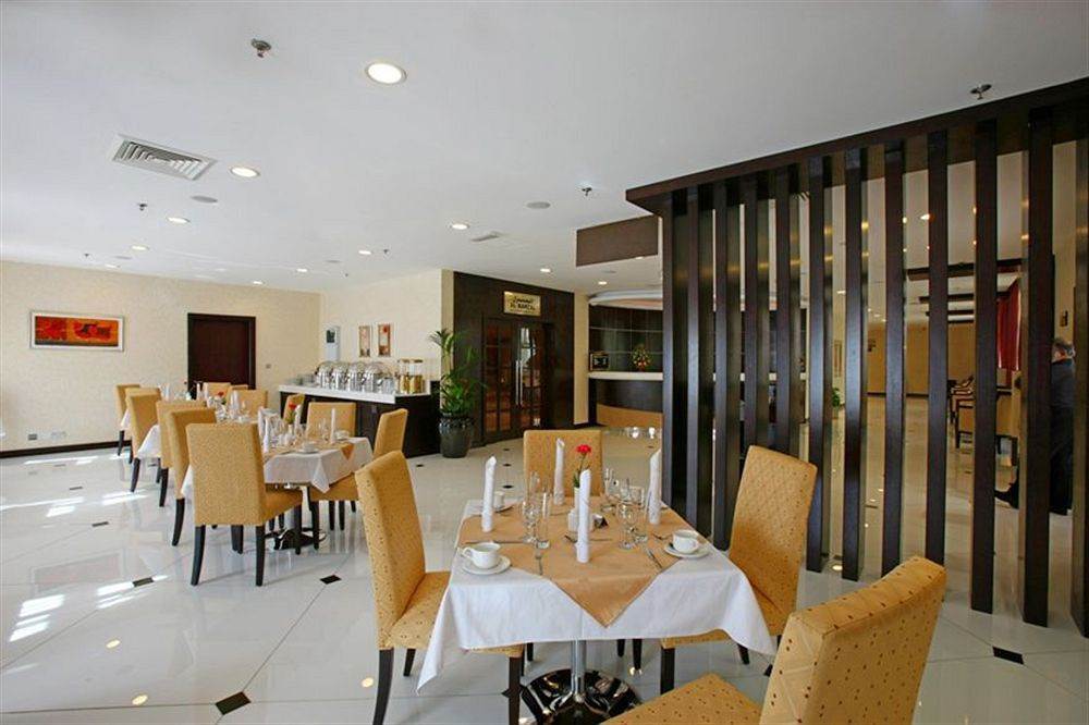 London Suites Hotel Dubaj Étterem fotó
